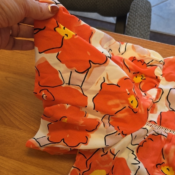 Orange Boxy Blouse with Cap Sleeves and Peter Pan Collar - Picture 3 of 7